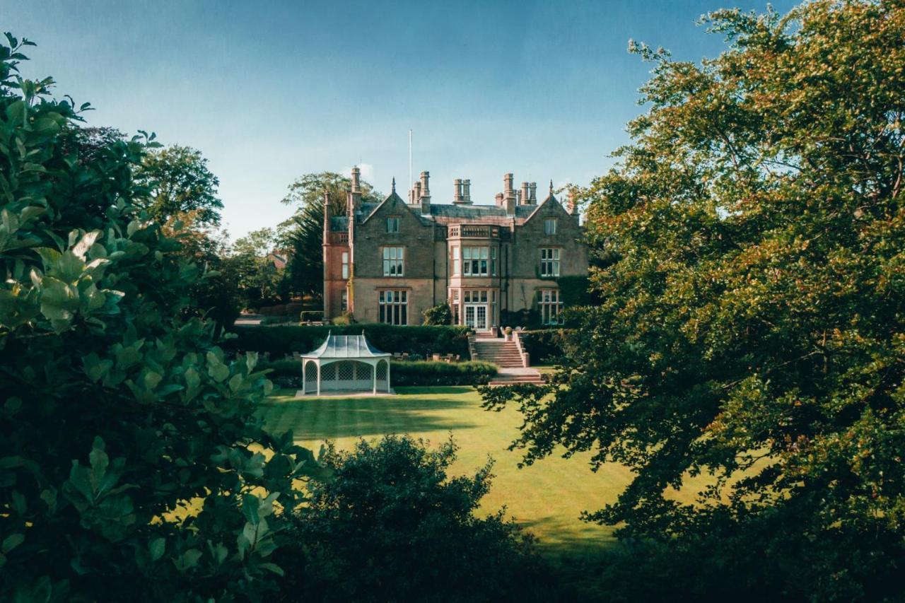 Falcon Manor Hotel Settle Exterior photo